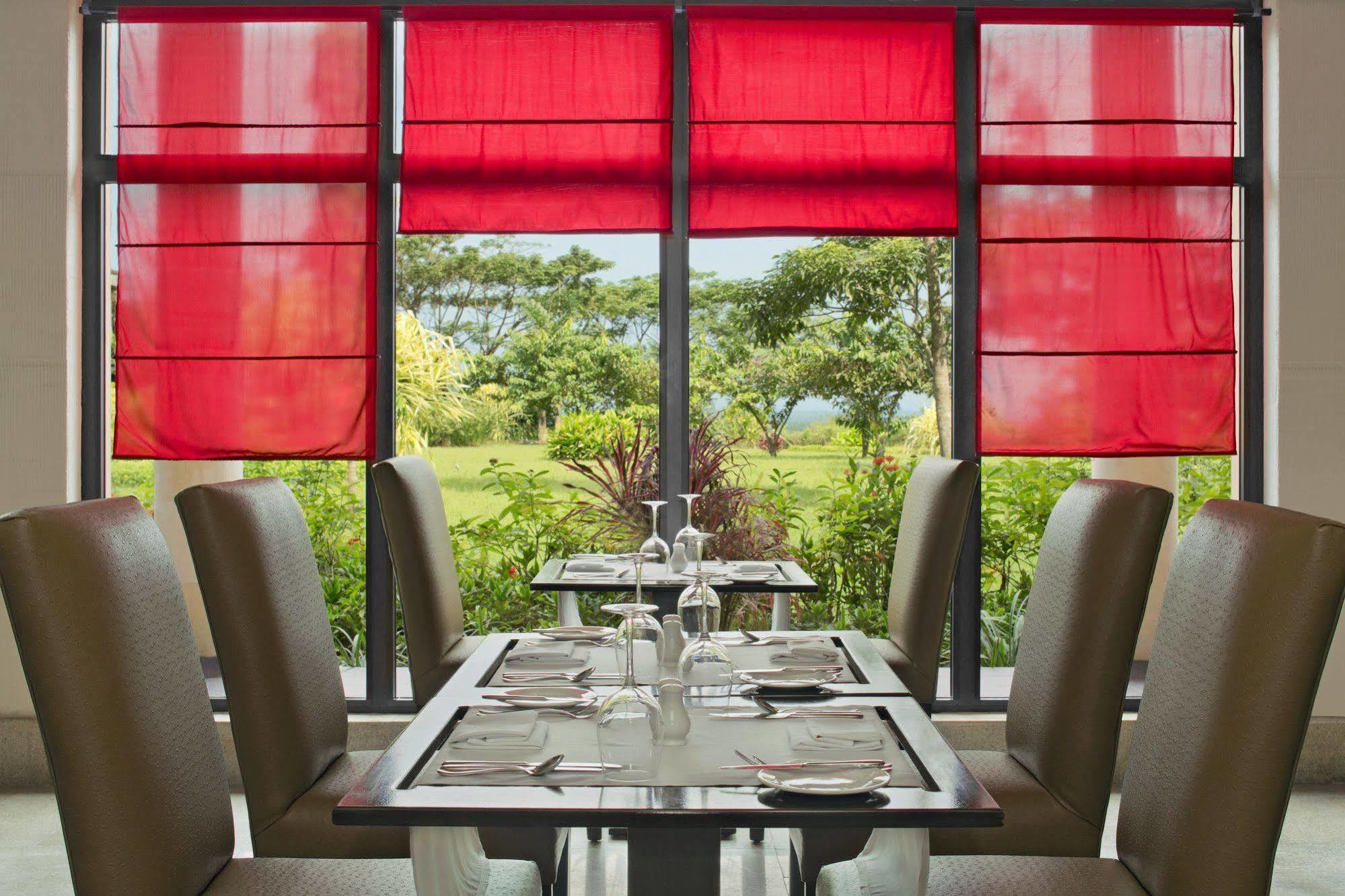 Ibom Hotel & Golf Resort Uyo Eksteriør billede