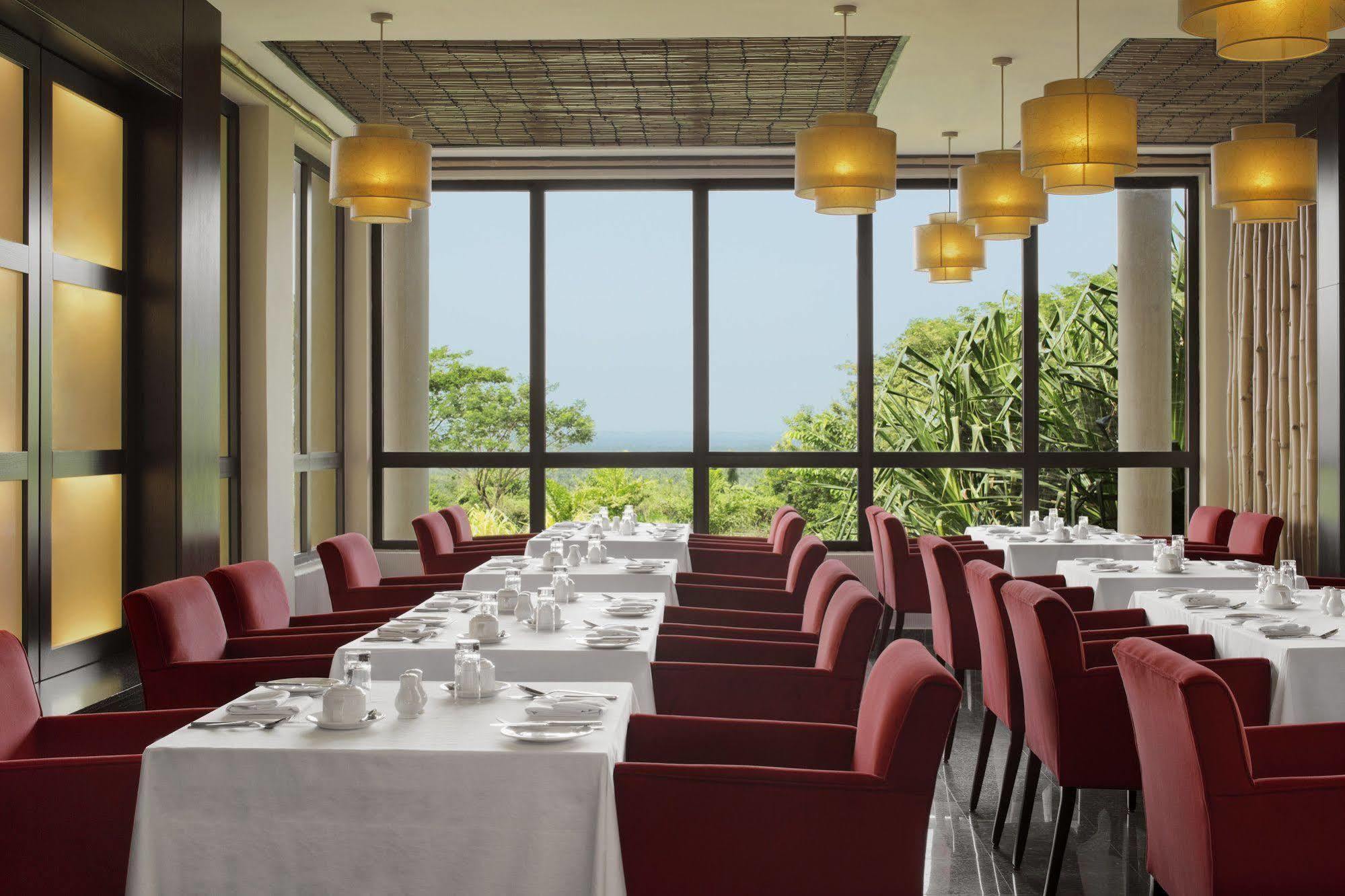 Ibom Hotel & Golf Resort Uyo Eksteriør billede